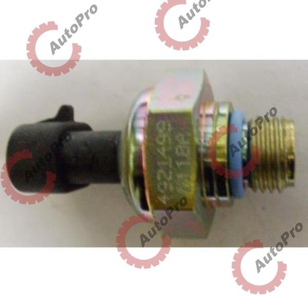 4921499 Датчик давления топлива ISX (прямая фишка) CUMMINS