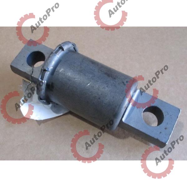 3538115C1 Сайленблок задней рессоры (с бортиком) NAVISTAR